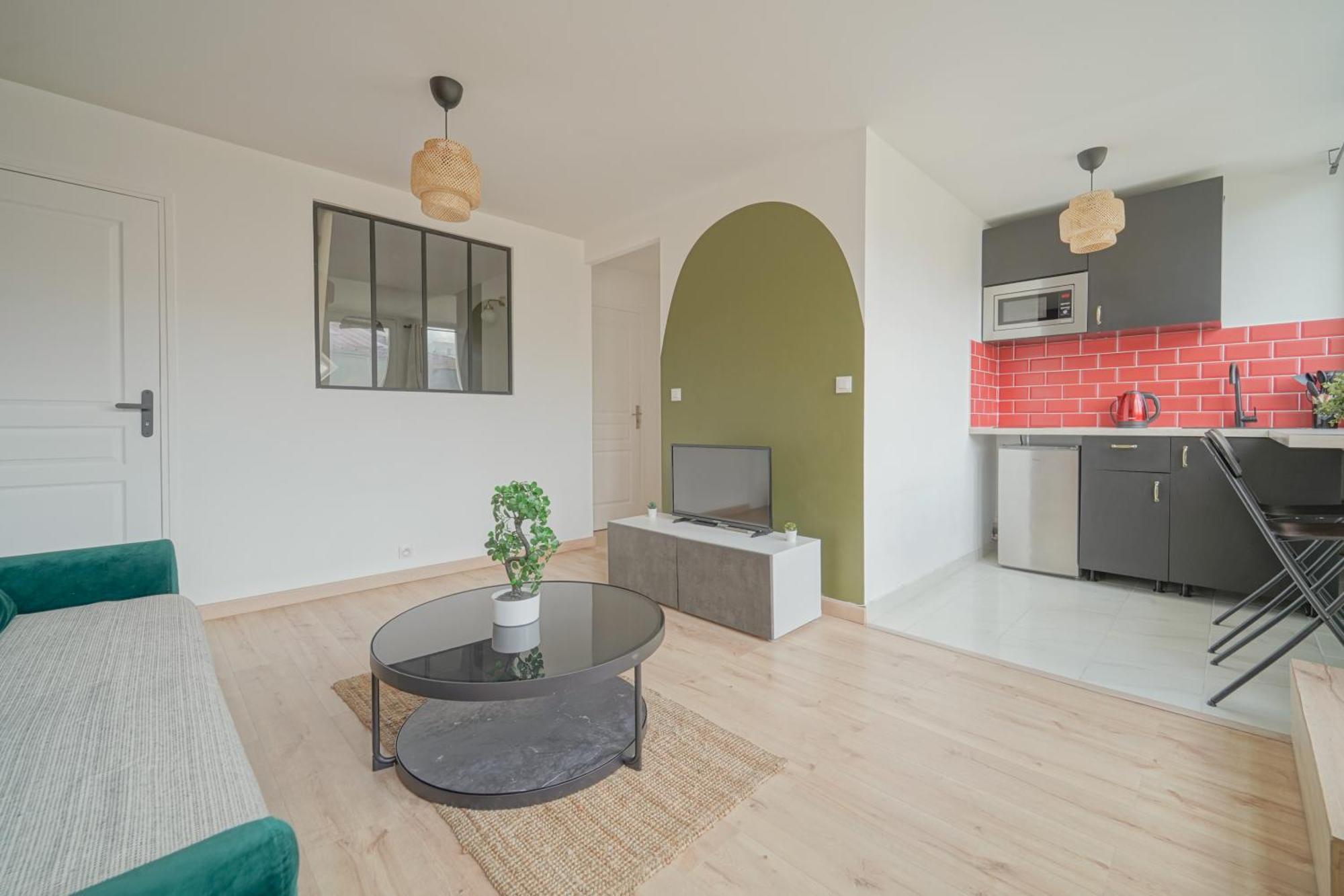 Апартаменти Complete 1Br With Balcony Only 5 Min. On Foot To Metro By Doorman Сент-Уан Екстер'єр фото